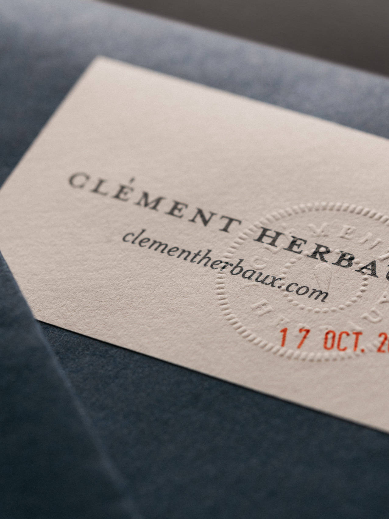 Clement Herbaux Photographe Bleu Juin Logo Identité Visuelle