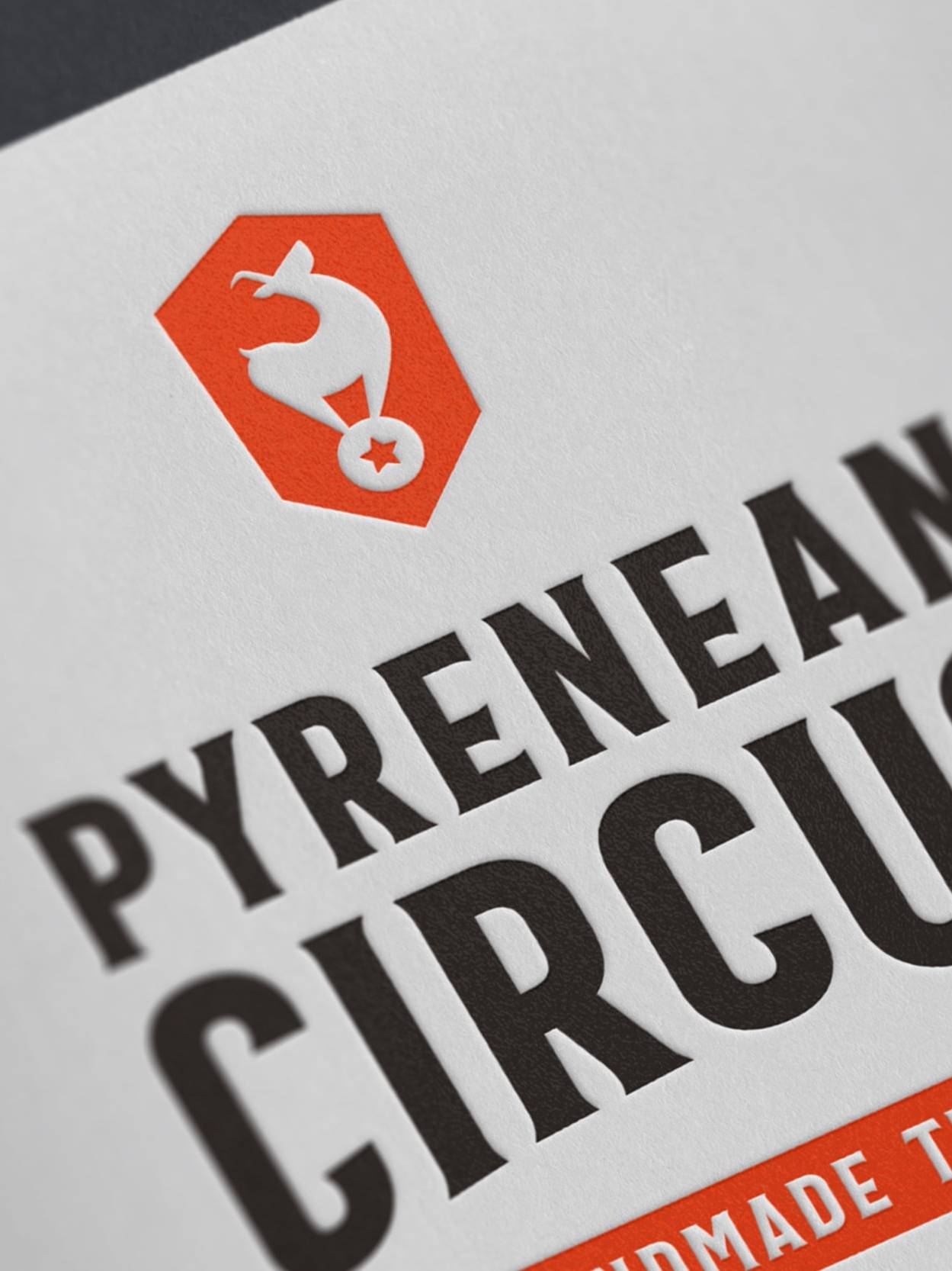 Pyrenean Circus Villacampa Manufacture Félix Bleu Juin Logo